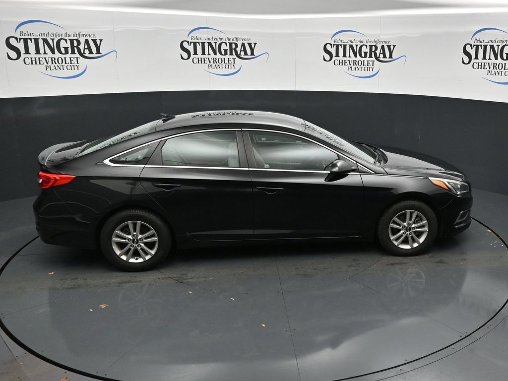 Used 2016 Hyundai Sonata SE FWD image 25