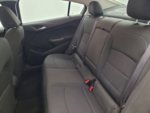 Used 2017 Chevrolet Cruze LT w/ Sun And Sound Package image 18