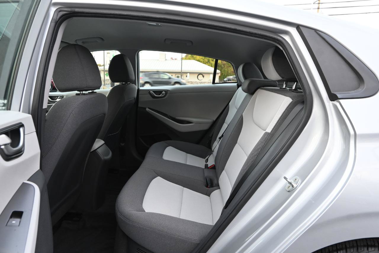 Used 2020 Hyundai Ioniq Blue FWD image 17