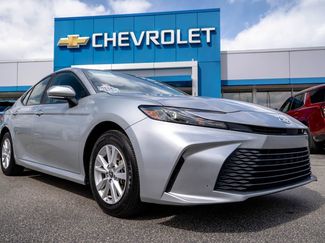 Used 2025 Toyota Camry LE video 1