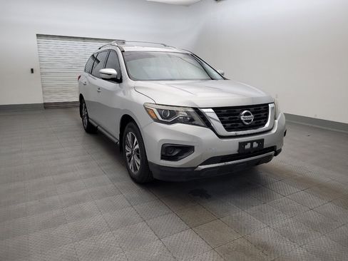 Used 2017 Nissan Pathfinder S FWD image 13