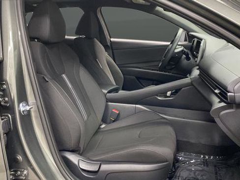 New 2026 Hyundai Elantra SEL Sport Premium FWD image 25