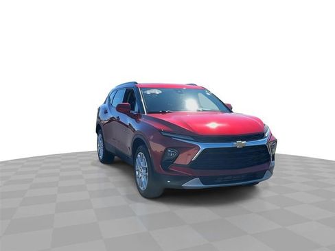 Certified 2024 Chevrolet Blazer LT w/ Convenience Package image 2