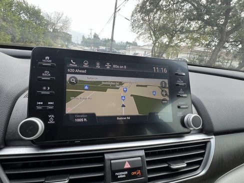 Used 2018 Honda Accord EX-L image 32