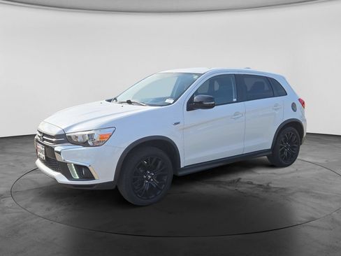 Used 2018 Mitsubishi Outlander Sport LE AWD/4WD image 4