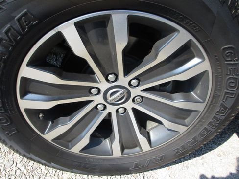 Used 2020 Nissan Armada SL w/ Premium Package AWD/4WD image 9