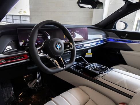 New 2026 BMW 740i xDrive image 16