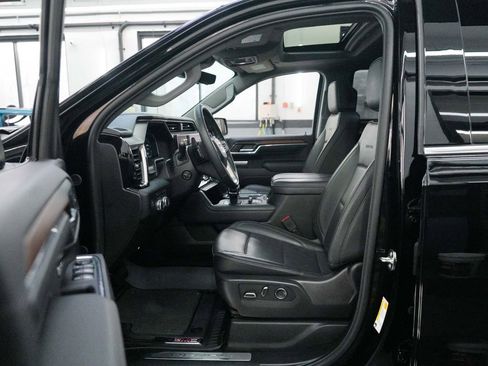 Used 2024 GMC Sierra 1500 Denali w/ Denali Reserve Package AWD/4WD image 27