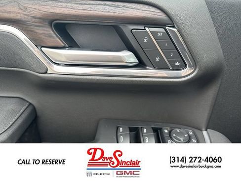 New 2026 GMC Sierra 1500 SLT w/ SLT Premium Package AWD/4WD image 13