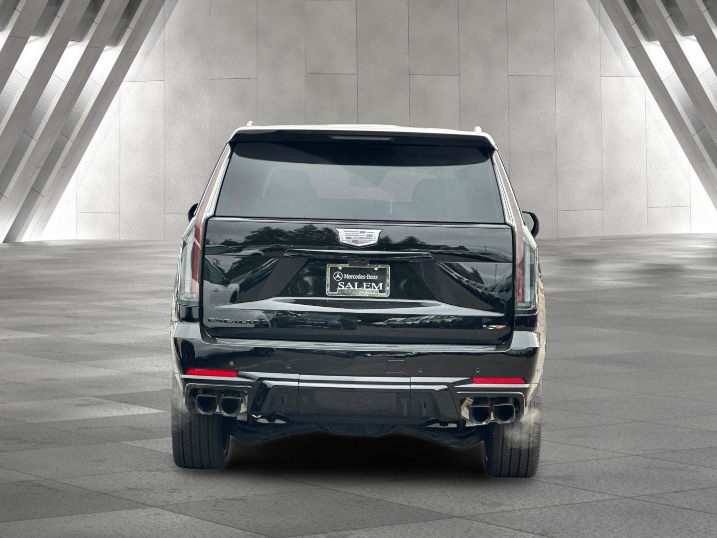 Used 2026 Cadillac Escalade V AWD/4WD image 5