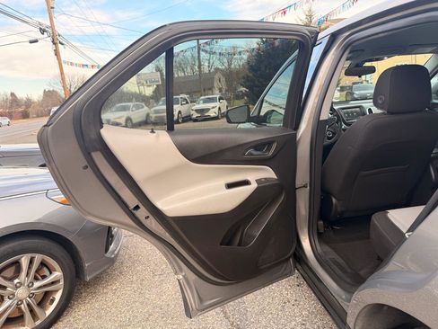 Used 2019 Chevrolet Equinox LT image 13