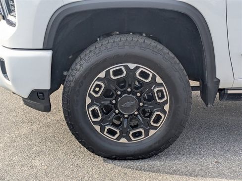 Certified 2025 Chevrolet Silverado 2500 High Country w/ Technology Package image 11