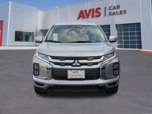 Used 2025 Mitsubishi Outlander Sport SE AWD/4WD image 2