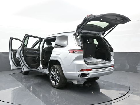 Used 2024 Jeep Grand Cherokee L Overland image 69