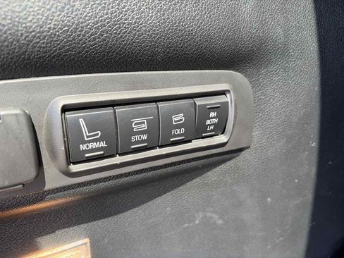 Used 2017 Ford Explorer Limited w/ Equipment Group 301A FWD image 24