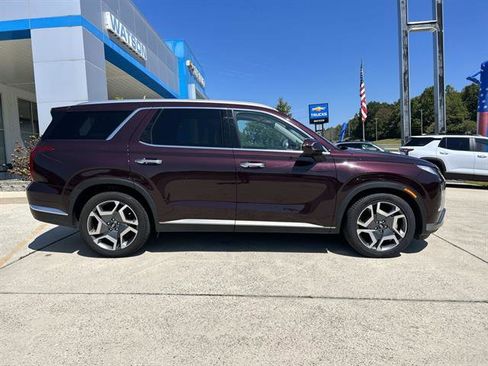 Used 2024 Hyundai Palisade Limited image 3