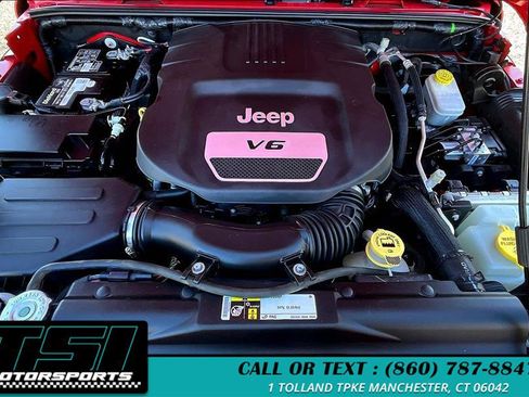 Used 2015 Jeep Wrangler Unlimited Sport w/ Quick Order Package 24S AWD/4WD image 9