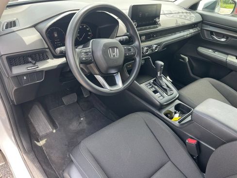 Used 2024 Honda CR-V LX image 5