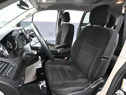 Used 2017 Dodge Grand Caravan SE w/ Power Window Group image 24