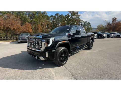 Certified 2024 GMC Sierra 2500 Denali w/ Denali Reserve Package image 4