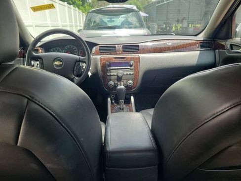 Used 2013 Chevrolet Impala LTZ FWD image 11
