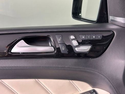 Used 2017 Mercedes-Benz GLE 63 AMG 4MATIC image 38