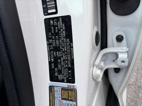 Used 2025 Kia K4 EX FWD image 32