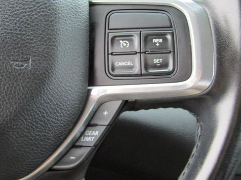 Used 2022 RAM 2500 Laramie AWD/4WD image 22