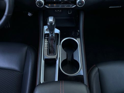 Used 2025 Nissan Altima 2.5 SR image 15