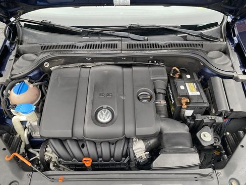 Used 2013 Volkswagen Jetta SE image 38