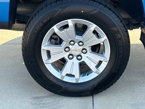 Used 2022 Chevrolet Colorado LT w/ LT Convenience Package RWD image 9