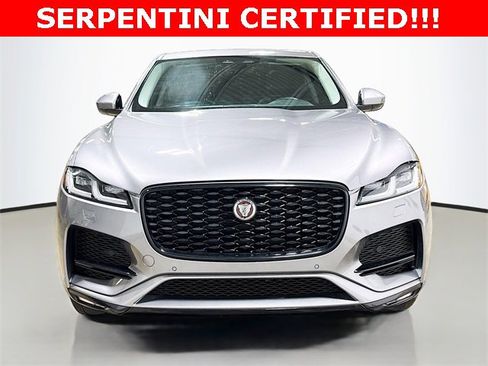 Used 2023 Jaguar F-PACE S image 3