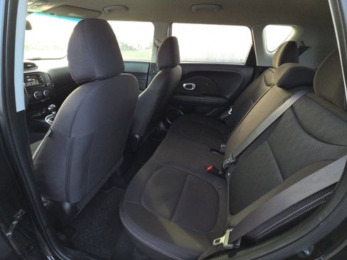Used 2017 Kia Soul image 14