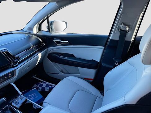 Used 2023 Kia Sportage EX image 24