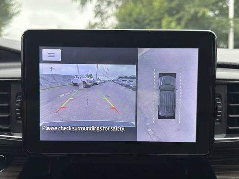 Used 2021 Ford Explorer Limited w/ Equipment Group 301A RWD image 17