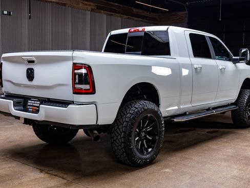 Used 2023 RAM 3500 Laramie AWD/4WD image 10