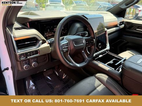 Used 2025 GMC Yukon XL Denali AWD/4WD image 29