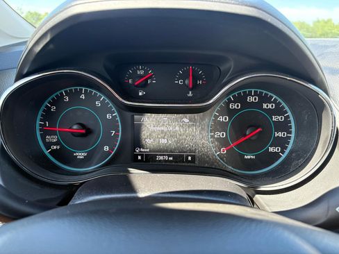 Used 2017 Chevrolet Cruze LS FWD image 38