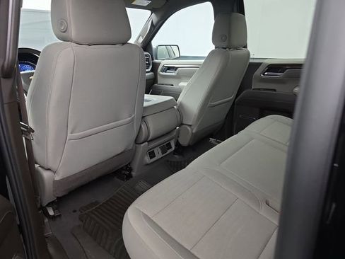 Used 2025 Chevrolet Silverado 1500 LT image 43