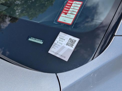 Certified 2022 Kia Sorento SX image 15