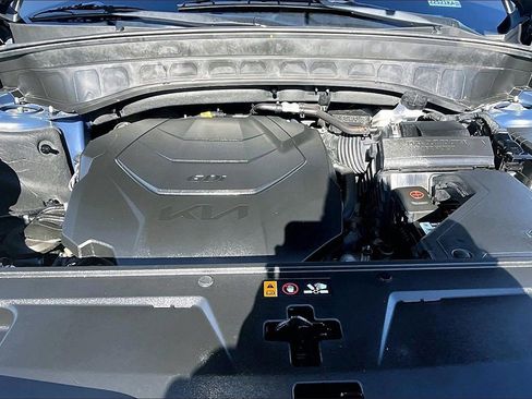 Certified 2024 Kia Telluride S w/ S Sunroof Package image 9