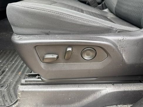 Used 2024 Chevrolet Silverado 1500 LT AWD/4WD image 22