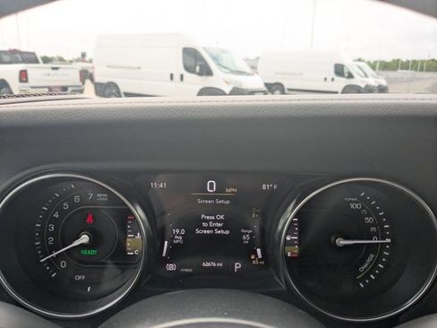 Used 2023 Jeep Wrangler Sahara image 11