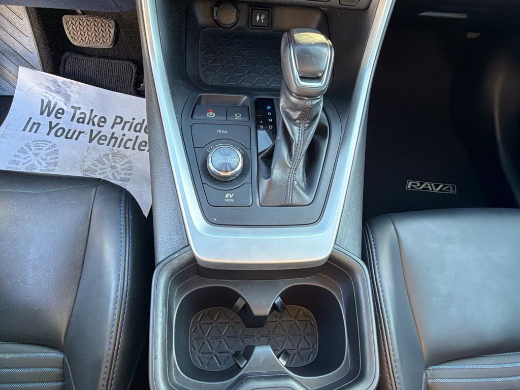 Used 2019 Toyota RAV4 XSE w/ XSE Weather Package AWD/4WD image 39