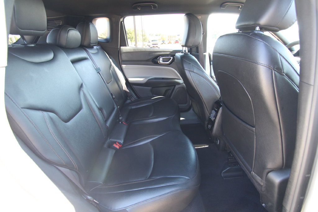 Used 2024 Jeep Compass Limited AWD/4WD image 9