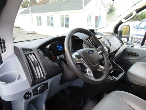 Used 2018 Ford Transit 150 XL image 16