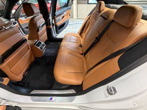 Used 2017 BMW 750i xDrive AWD/4WD image 52