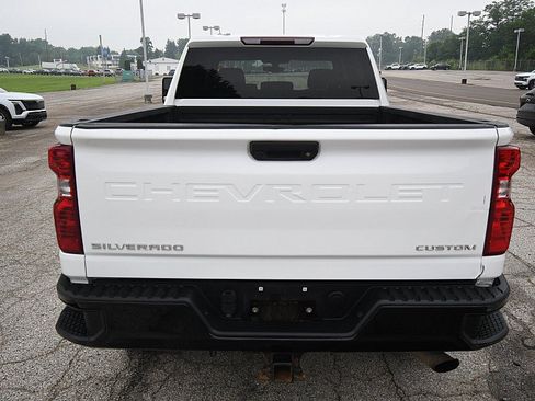 Used 2022 Chevrolet Silverado 2500 Custom AWD/4WD image 6