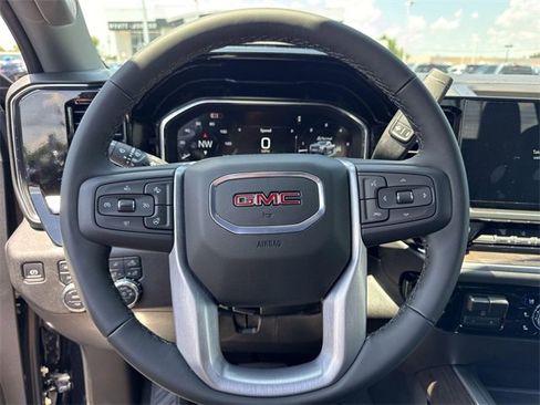New 2025 GMC Sierra 2500 SLT w/ SLT Premium Package image 17