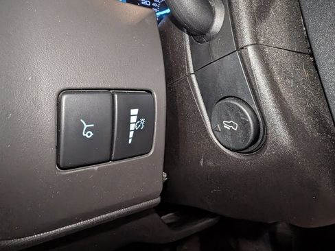Used 2018 Ford Flex SEL w/ Equipment Group 202A FWD image 46
